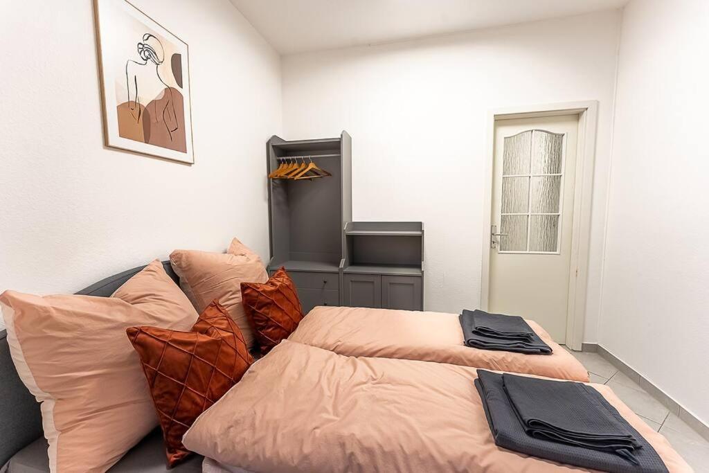 Loft Mit Billard-Tisch Und Ps4 Daire Wuppertal Dış mekan fotoğraf