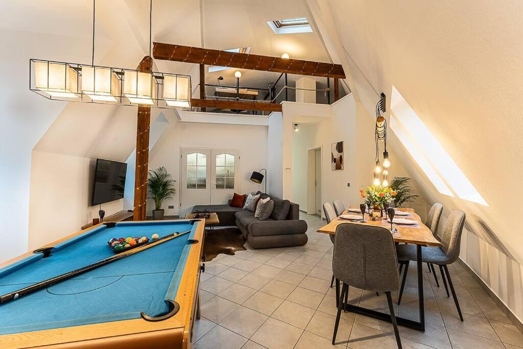 Loft Mit Billard-Tisch Und Ps4 Daire Wuppertal Dış mekan fotoğraf