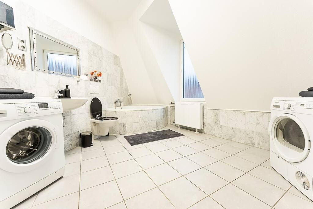 Loft Mit Billard-Tisch Und Ps4 Daire Wuppertal Dış mekan fotoğraf